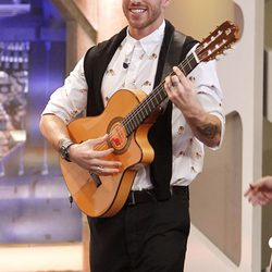 Sergio Ramos cantando en 'El hormiguero' para sorprender a Pilar Rubio