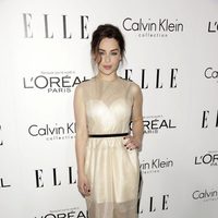 Emilia Clarke en la gala Women in Hollywood 2013
