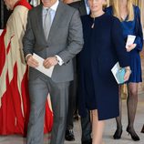 Zara Phillips y Mike Tindall en el bautizo del Príncipe Jorge de Cambridge