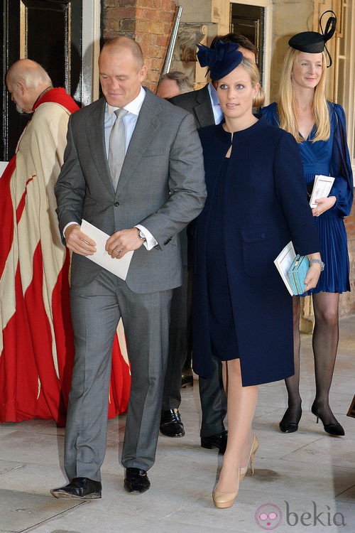 Zara Phillips y Mike Tindall en el bautizo del Príncipe Jorge de Cambridge