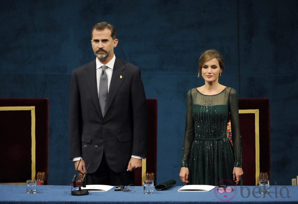 El Príncipe Felipe y la Princesa Letizia en la ceremonia de entrega de los Premios Príncipe de Asturias 2013
