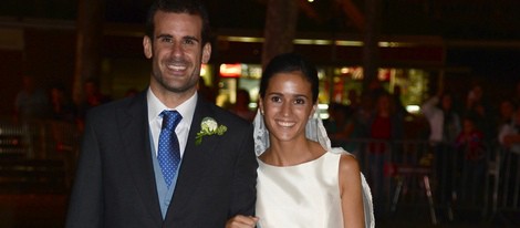 La pareja formada por Pablo Lara y Anna Brufau durante su boda en Barcelona