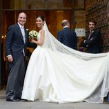 Anna Brufau con su padre Manuel Brufau durante su boda con Pablo Lara en Barcelona