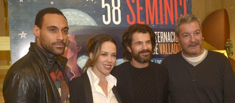 Rodolfo Sancho y el equipo de 'Las nornas' en la presentación de la película en la Seminci 2013