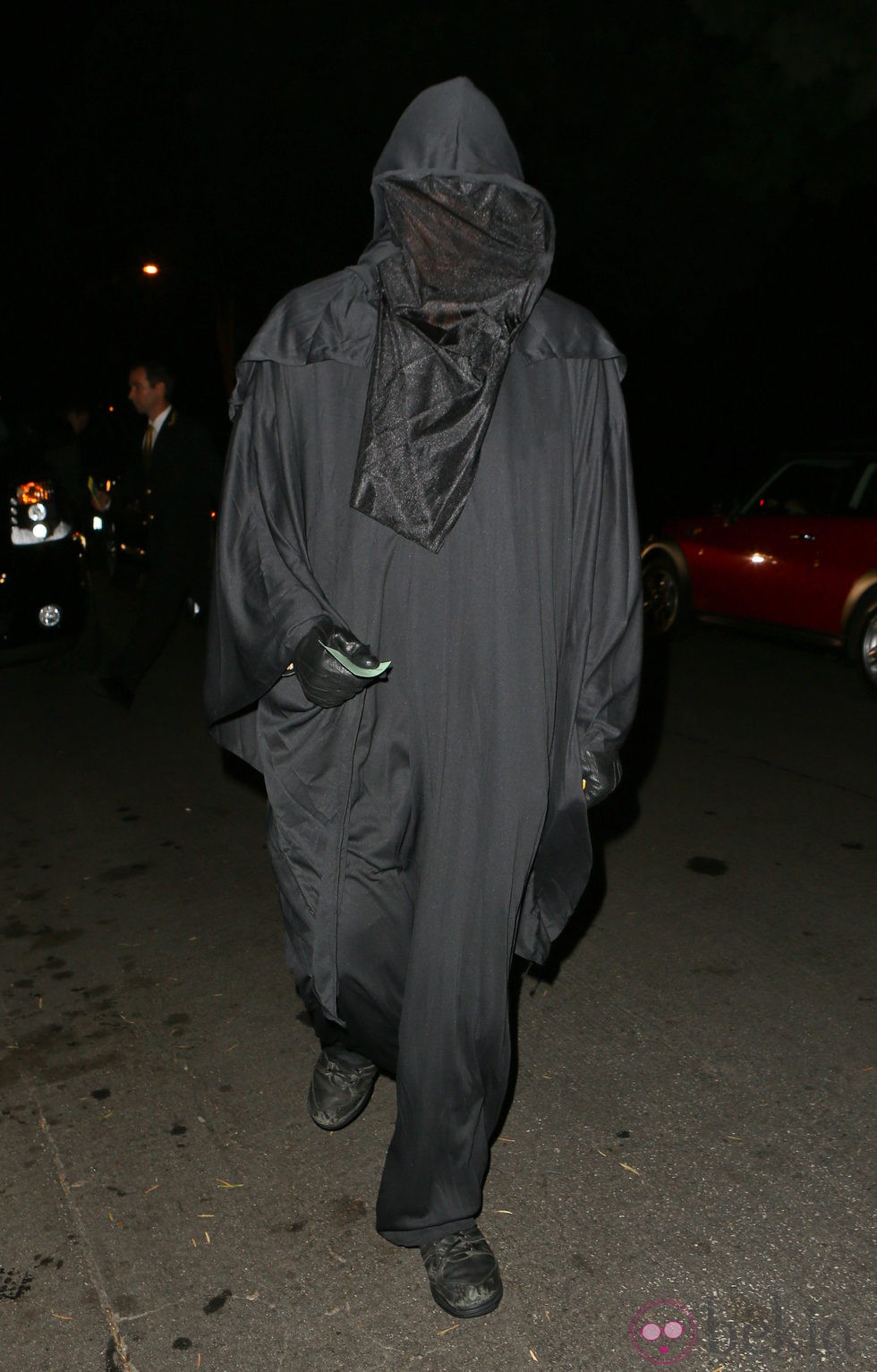 Leonardo DiCaprio disfrazado de la Muerte en una fiesta de Halloween en Beverly Hills