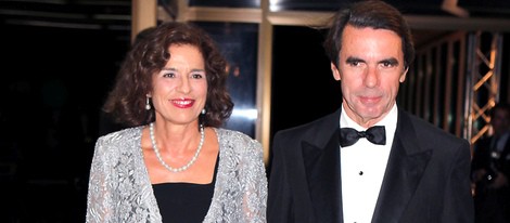 Ana Botella y José María Aznar en la cena de honor a los galardonados con el premio Mariano de Cavia