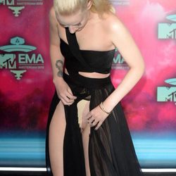 Iggy Azalea deja sus partes íntimas al descubierto en los MTV EMA 2013