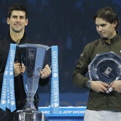Novak Djokovic vence a Rafa Nadal en la final del Masters de Londres 2013