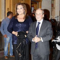 José María García con su mujer en la celebración de su 70 cumpleaños