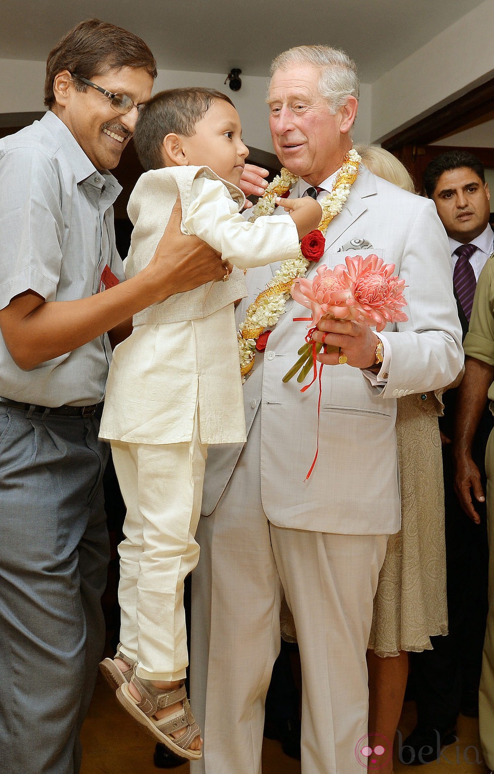 El Príncipe Carlos, felicitado en La India por su 65 cumpleaños
