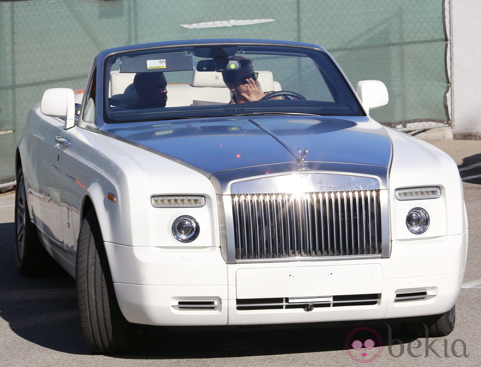 Kanye West con Scott Disick en su coche