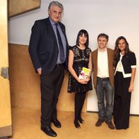 Irene Villa con Fernando Romay, José Mota y Mamen Sánchez en la presentación de su libro