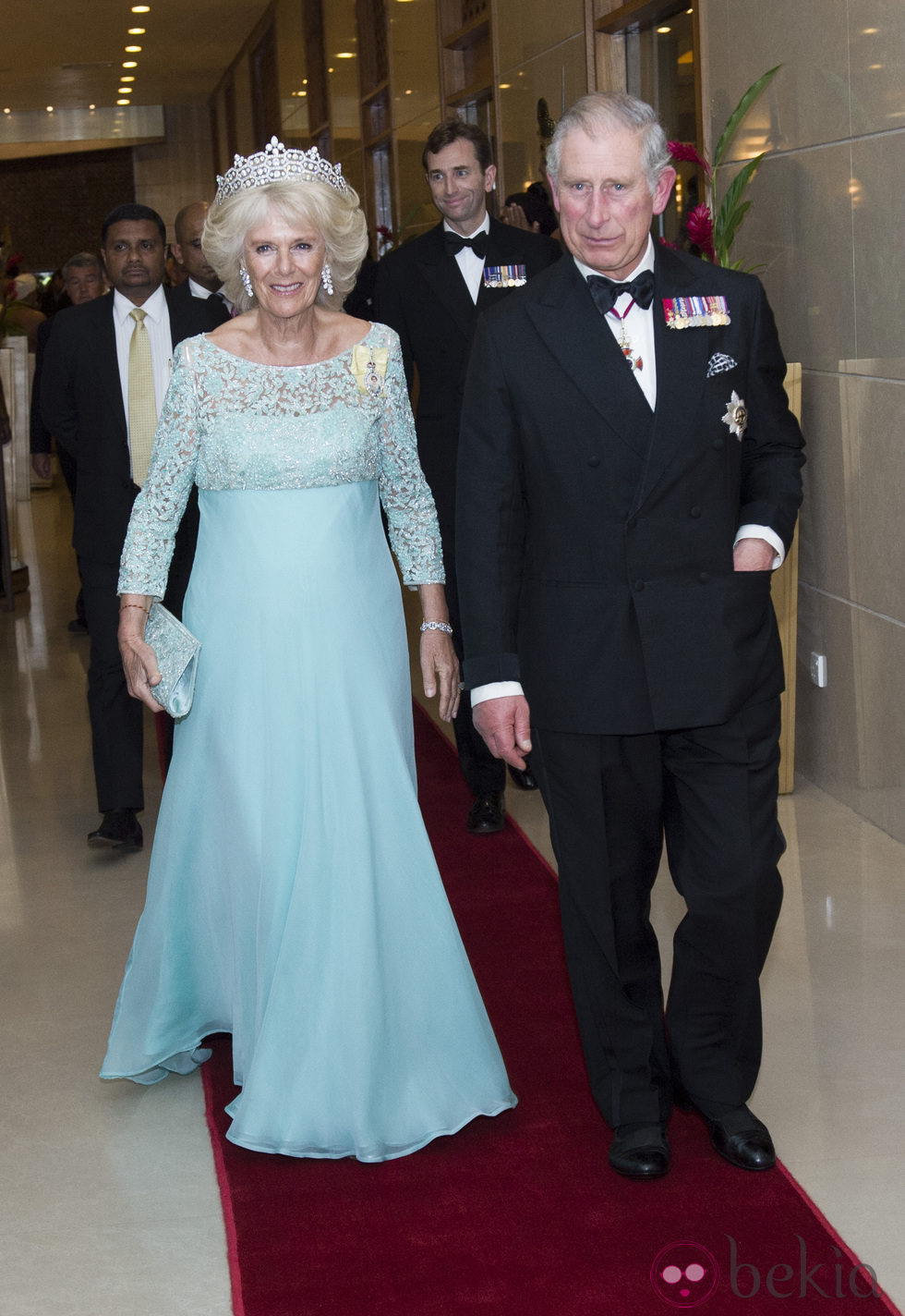 El Príncipe Carlos y la Duquesa de Cornualles en la cena de gala celebrada en su viaje oficial a Sri Lanka