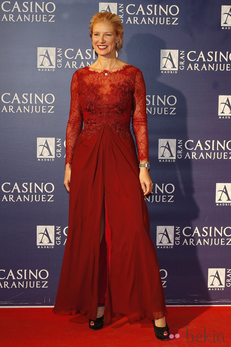 Anne Igartiburu en los Premios Antena de Oro 2013