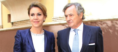 María Dolores de Cospedal e Ignacio López del Hierro en la boda de Juan Ignacio Zoido y Arantxa Díaz Ordóñez