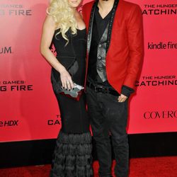 Ashlee Simpson y Evan Ross en el estreno de 'Los Juegos del Hambre: En llamas' en Los Angeles