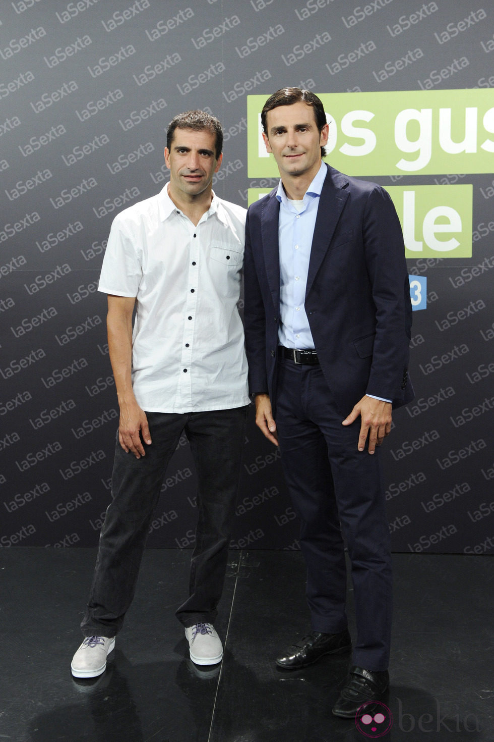 Los pilotos Marc Gené y Pedro Martínez de la Rosa en la presentación de la nueva temporada de LaSexta