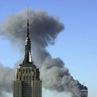 11-S: humo que desprenden las Torres Gemelas de World Trade Center tras los choques