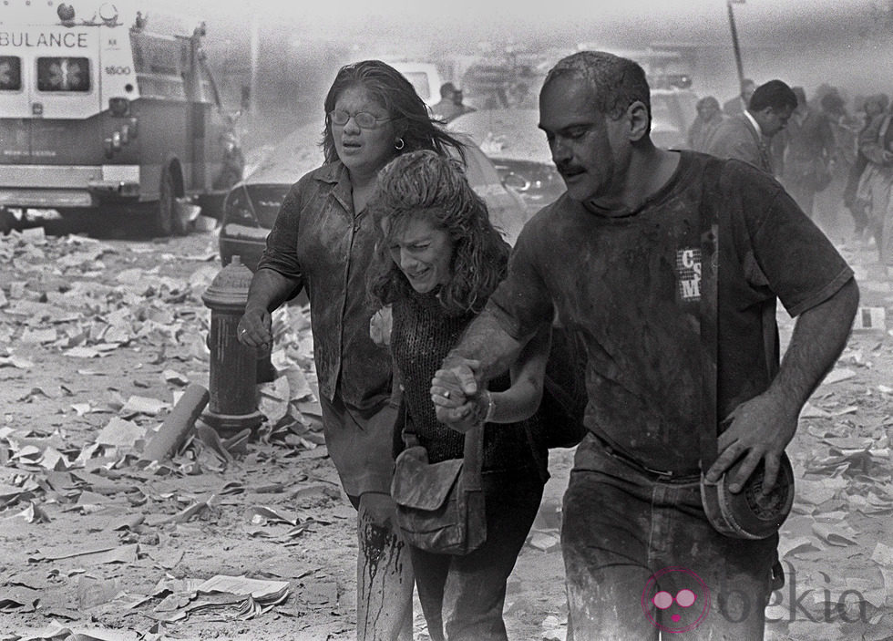 11-S: ciudadanos huyendo del World Trade Center tras el atentado