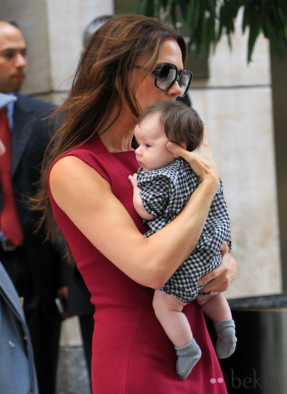 Victoria Beckham pasea con su hija Harper Seven por Nueva York