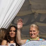 Gloria Mohedano y su sobrina Gloria Camila en la procesión de la Virgen de Regla