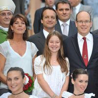 Los Príncipes Alberto y Charlene, Carolina de Mónaco y sus hijos en el picnic de Mónaco