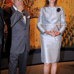 La Infanta Cristina y el embajador de España en EEUU en la exposición de tapices de Pastrana