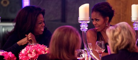 Michelle Obama y Oprah Winfrey en la cena en honor a los premiados con las Medallas de la Libertad