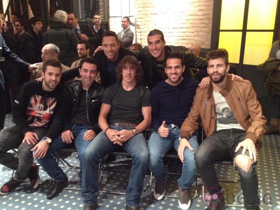 Jordi Alba, Xavi, Puyol, Fábregas, Piqué, Adriano y Pinto en la entrega de la Bota de Oro 2013