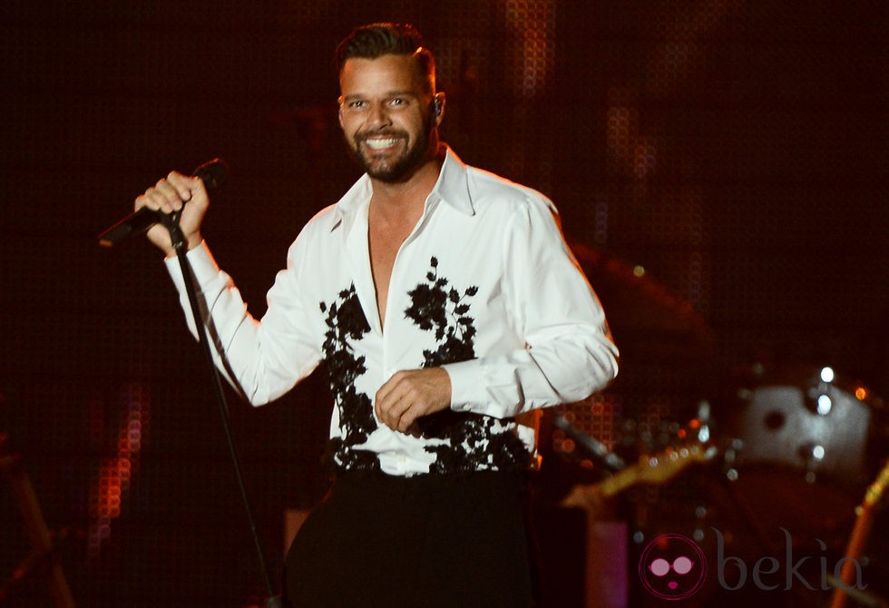 Ricky Martin actuando en la gala Persona del Año 2013 de los Grammy Latinos