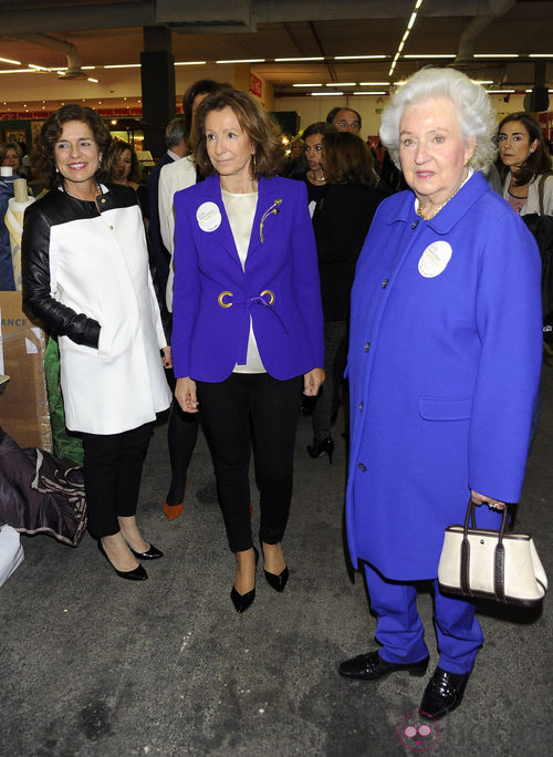 La Infanta Pilar inaugura el Rastrillo 2013 con Ana Botella