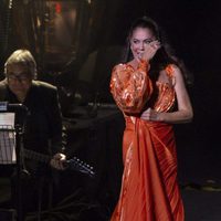 Isabel Pantoja muy emocionada durante un concierto en Murcia