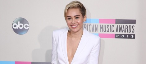 Miley Cyrus en los American Music Awards 2013