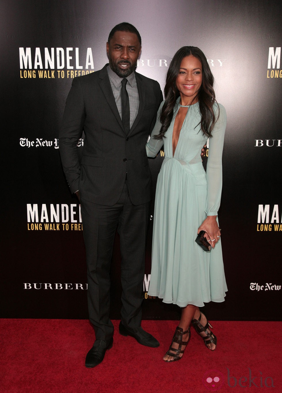 Idris Elba y Naomie Harris en la proyección de 'Nelson Mandela, del mito al hombre' en Nueva York
