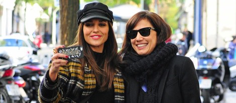 Paula Echevarría y Toni Acosta de paseo por Madrid