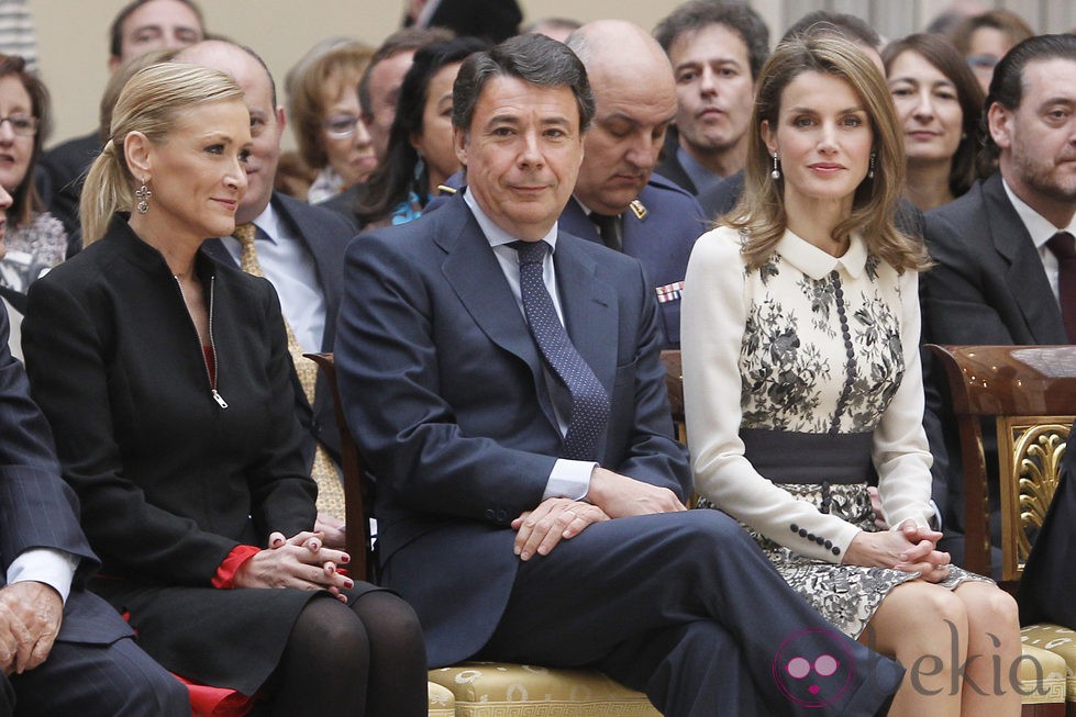 Cristina Cifuentes, Ignacio González y la Princesa Letizia en la entrega de las Medallas de Oro de las Bellas Artes