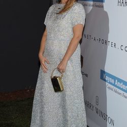 Drew Barrymore presume de su segundo embarazo en una fiesta