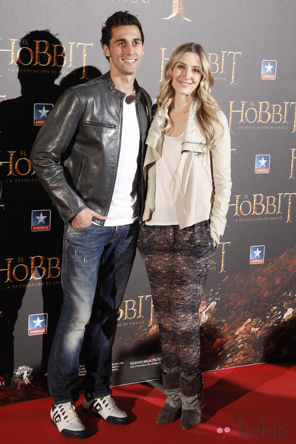 Álvaro Arbeloa y Carlota Ruiz en el estreno de 'El Hobbit: La Desolación de Smaug' en Madrid