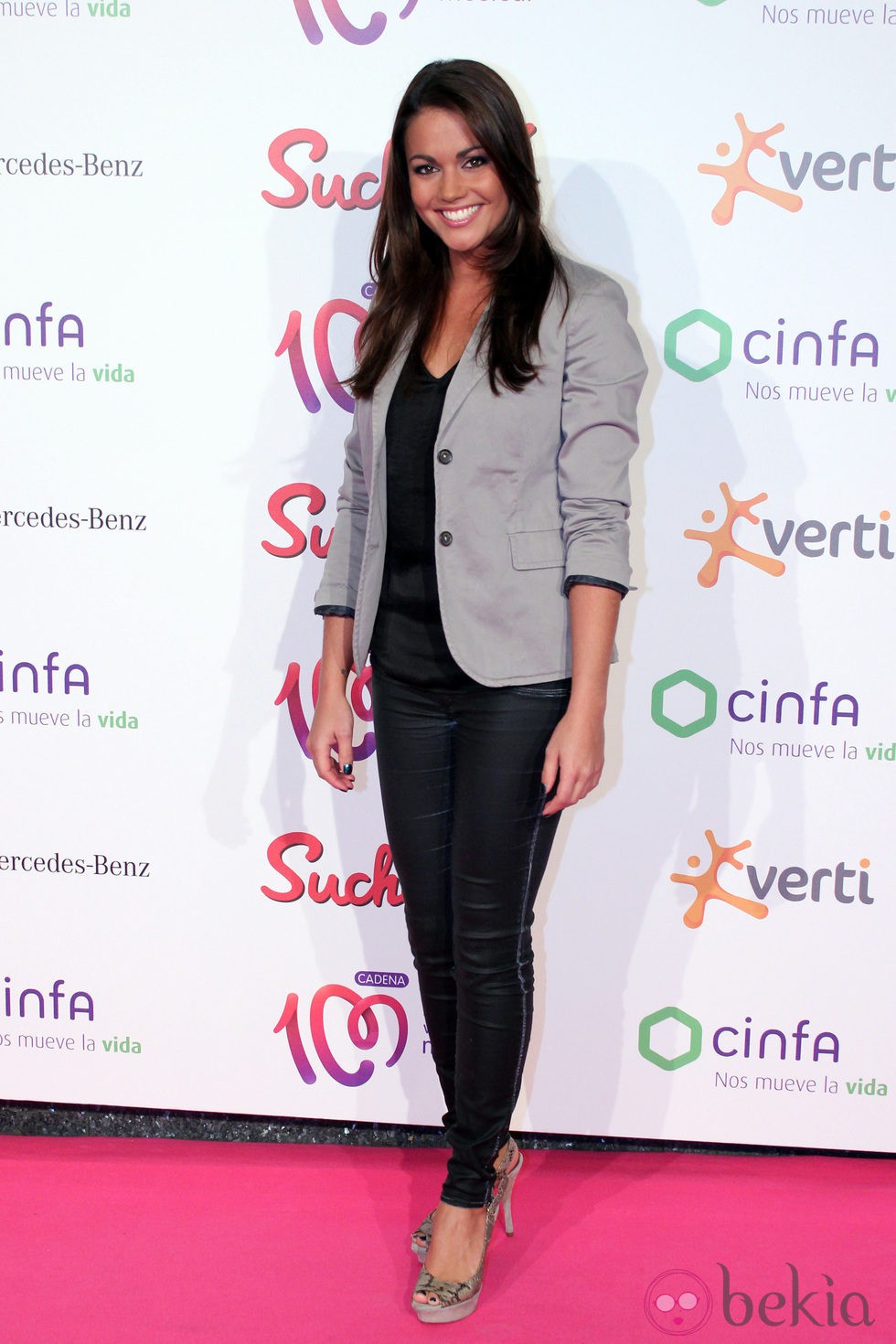 Lara Álvarez en los Premios Pie Derecho 2013 de Cadena 100