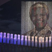 Fondo del escenario donde se celebró el funeral de Nelson Mandela en Qunu
