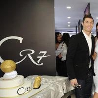 Cristiano Ronaldo e Irina Shayk en la inauguración del Museo Cristiano Ronaldo en Fuchal