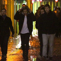 One Direction dirigiéndose al rodaje de su último videoclip en el Puente de la Torre de Londres