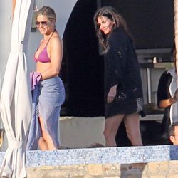 Las actrices Jennifer Aniston y Courteney Cox de vacaciones en Los Cabos, México