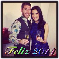 Sergio Ramos y Pilar Rubio felicitan 2014