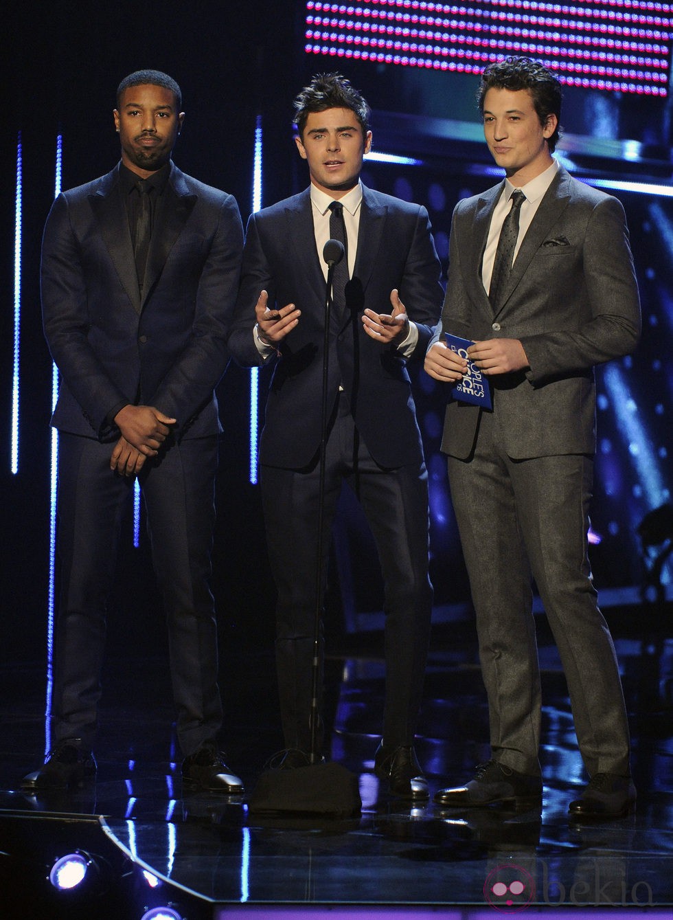 Michael B. Jordan, Zac Efron y Miles Teller en la gala de los People's Choice Awards 2014