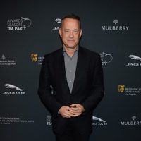 Tom Hanks a su llegada a la fiesta previa a los premios BAFTA 2014
