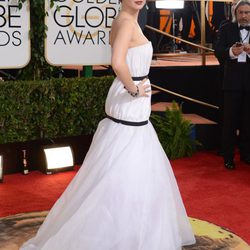 Jennifer Lawrence en la alfombra roja de los Globos de Oro 2014