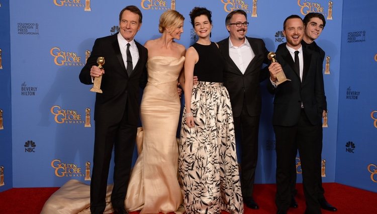 El equipo de 'Breaking Bad', mejor serie de drama en los Globos de Oro 2014