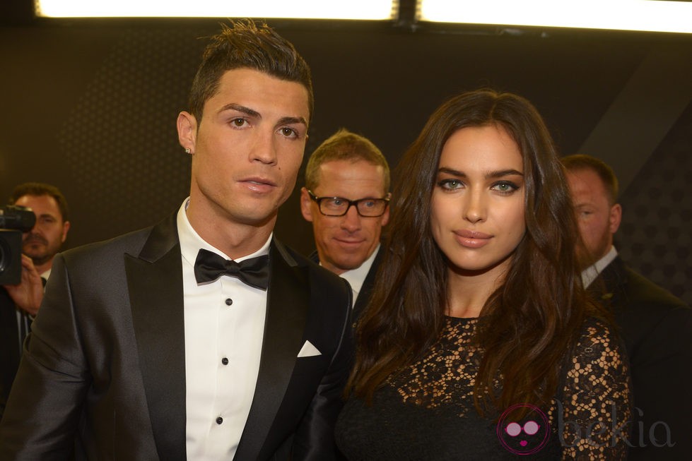 Cristiano Ronaldo e Irina Shayk en la entrega del Balón de Oro 2013