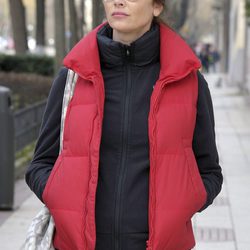 Eugenia Silva haciendo gestiones por Madrid con ropa deportiva
